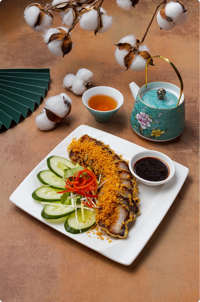 Golden Crispy BBQ Pork With Garlic